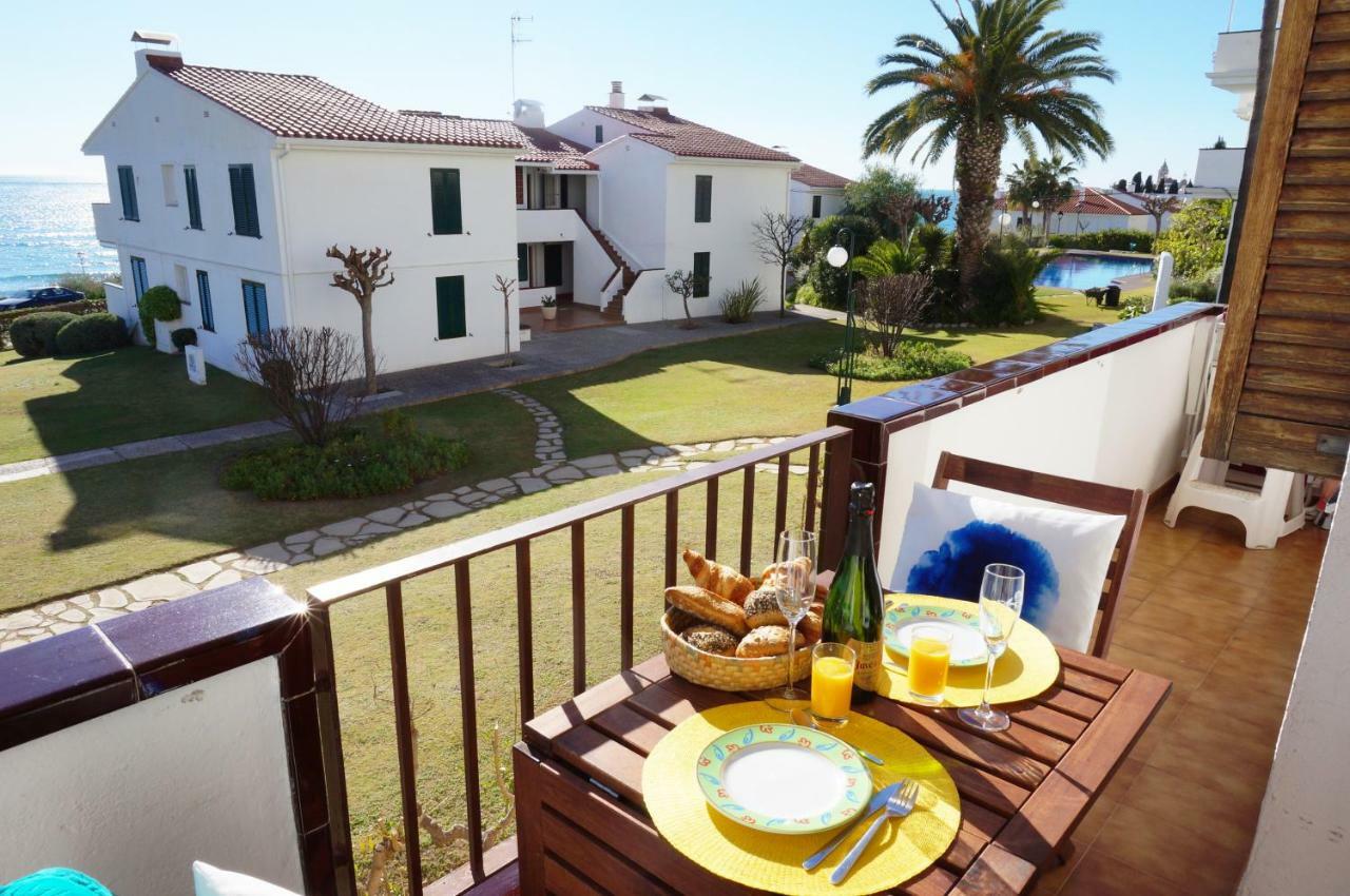 Apartamento Cala Balmins Sea View Sitges Exterior foto